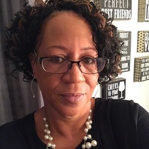 Meet your Posher, Charlotte